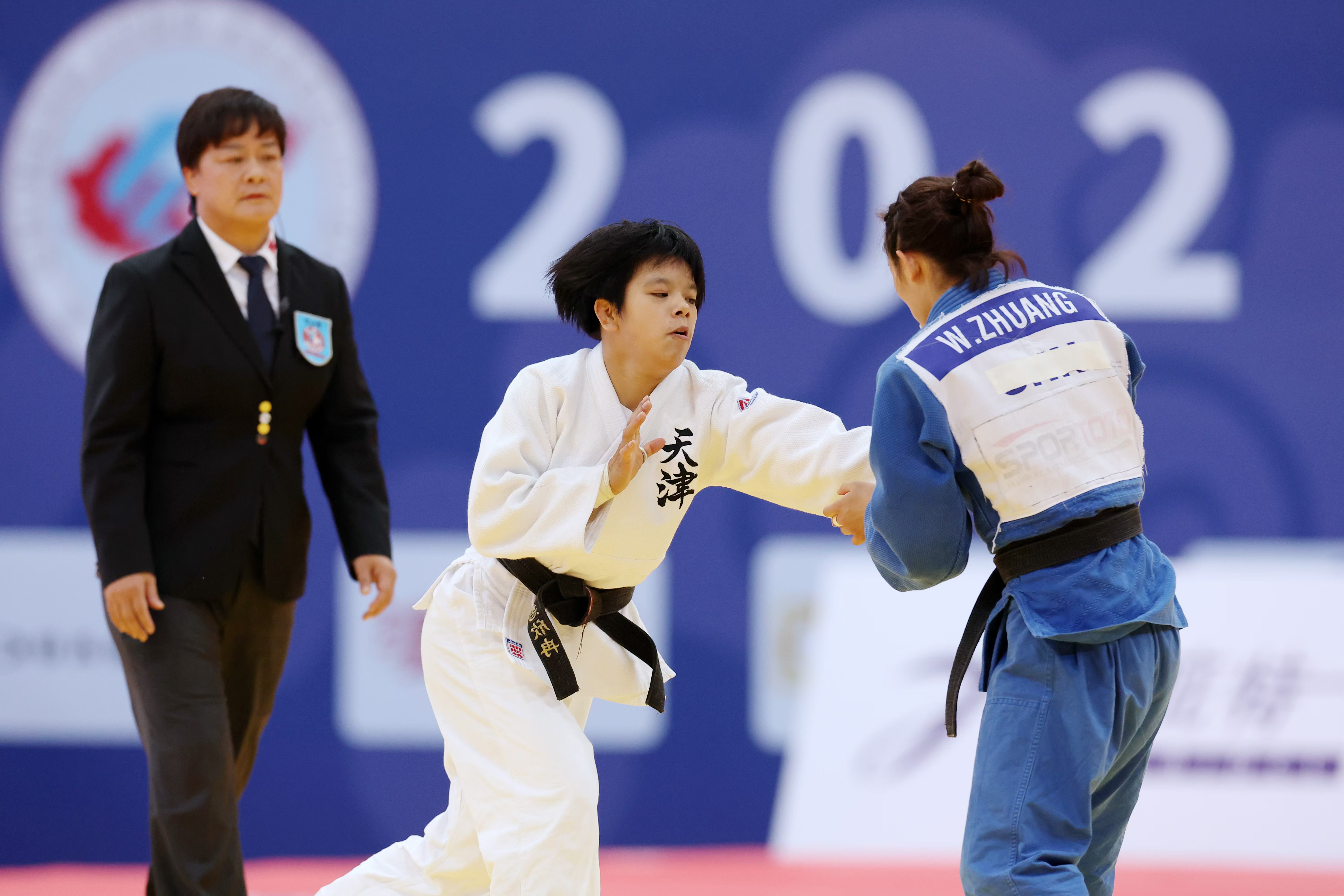 向日本选手致敬！柔道比赛中多次获得金牌