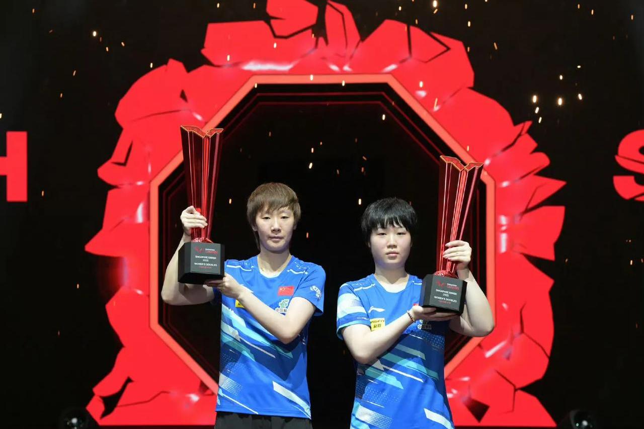 乒乓球比赛激战连连，新加坡选手获得铁人