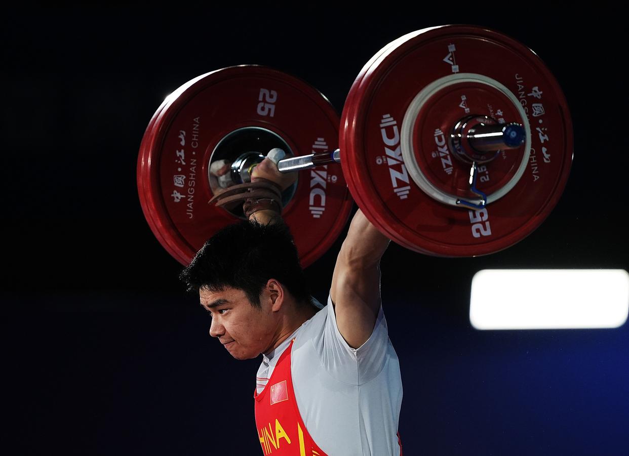 举重比赛泰国选手实现三连冠 举重比赛泰国选手实现三连冠