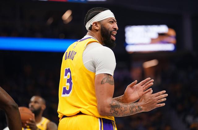 关于爵士队客场逆转独行侠,展现实力的信息 关于爵士队客场逆转独行侠,展现实力的信息