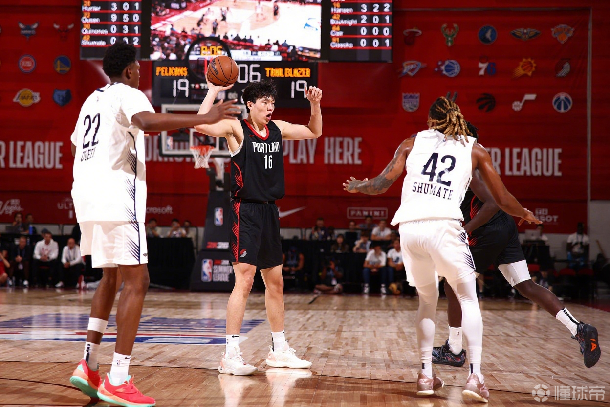 开拓者队员集体爆发,为球队带来一场可喜胜利 开拓者队员集体爆发,为球队带来一场可喜胜利