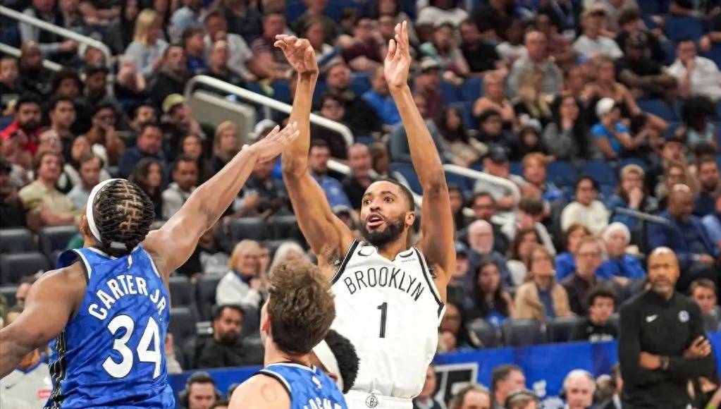 篮网主场击败魔术,欧文发挥出色 篮网主场击败魔术,欧文发挥出色