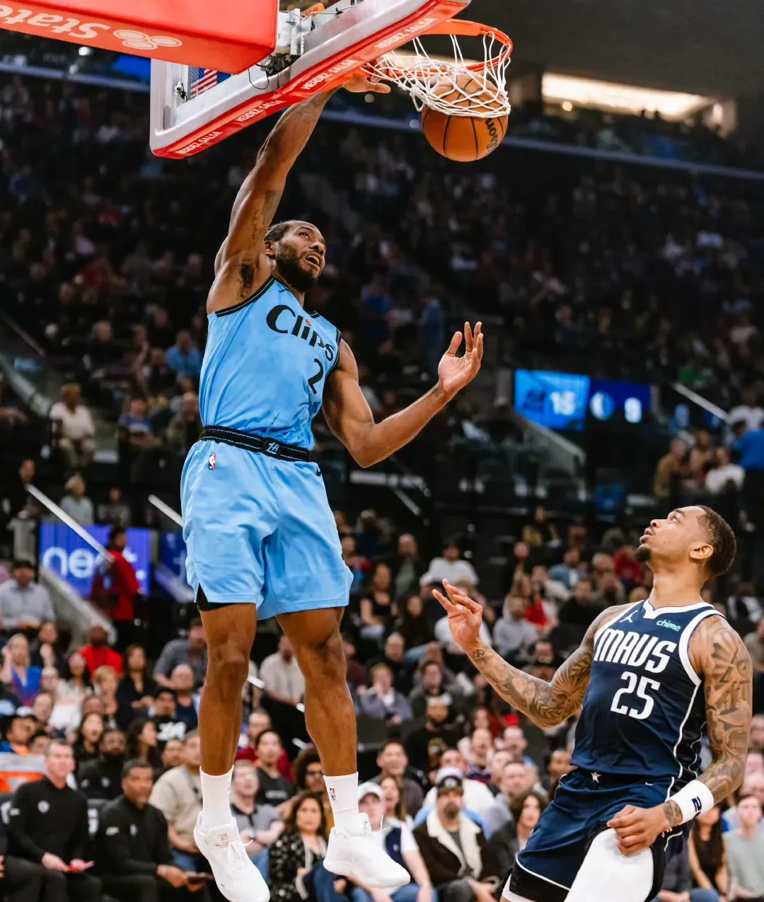 开云体育入口-快船横扫马刺，展现强大实力