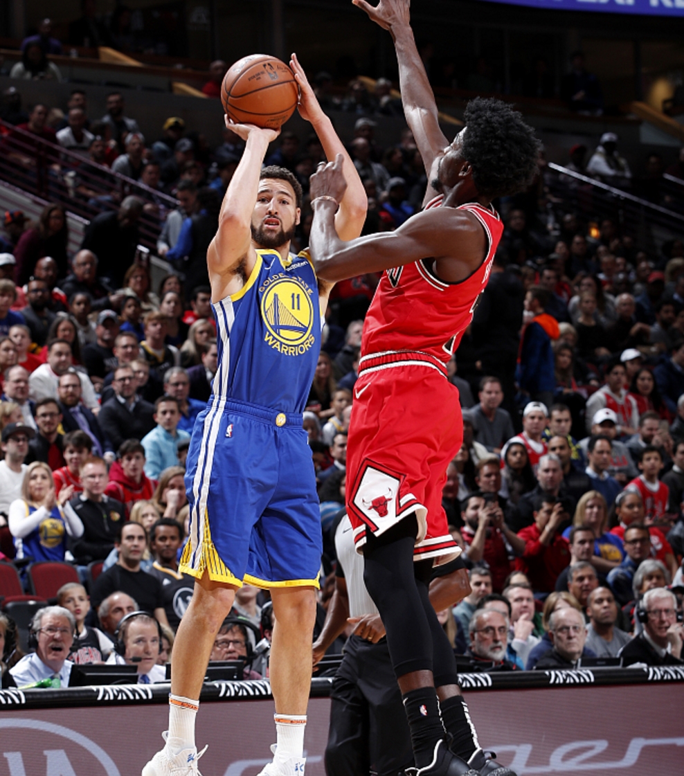 暴龙大胜公牛,全队火力全开的简单介绍 暴龙大胜公牛,全队火力全开的简单介绍