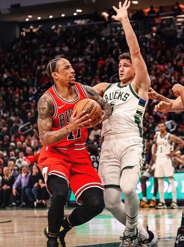 公牛队与篮网队展开激烈角逐 公牛队与篮网队展开激烈角逐